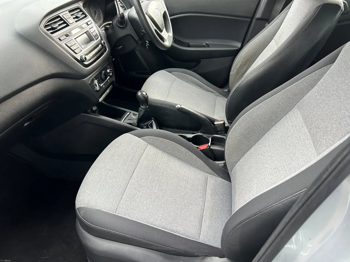 171 Hyundai i20… Long NCT & 1 Irish owner - Image 5