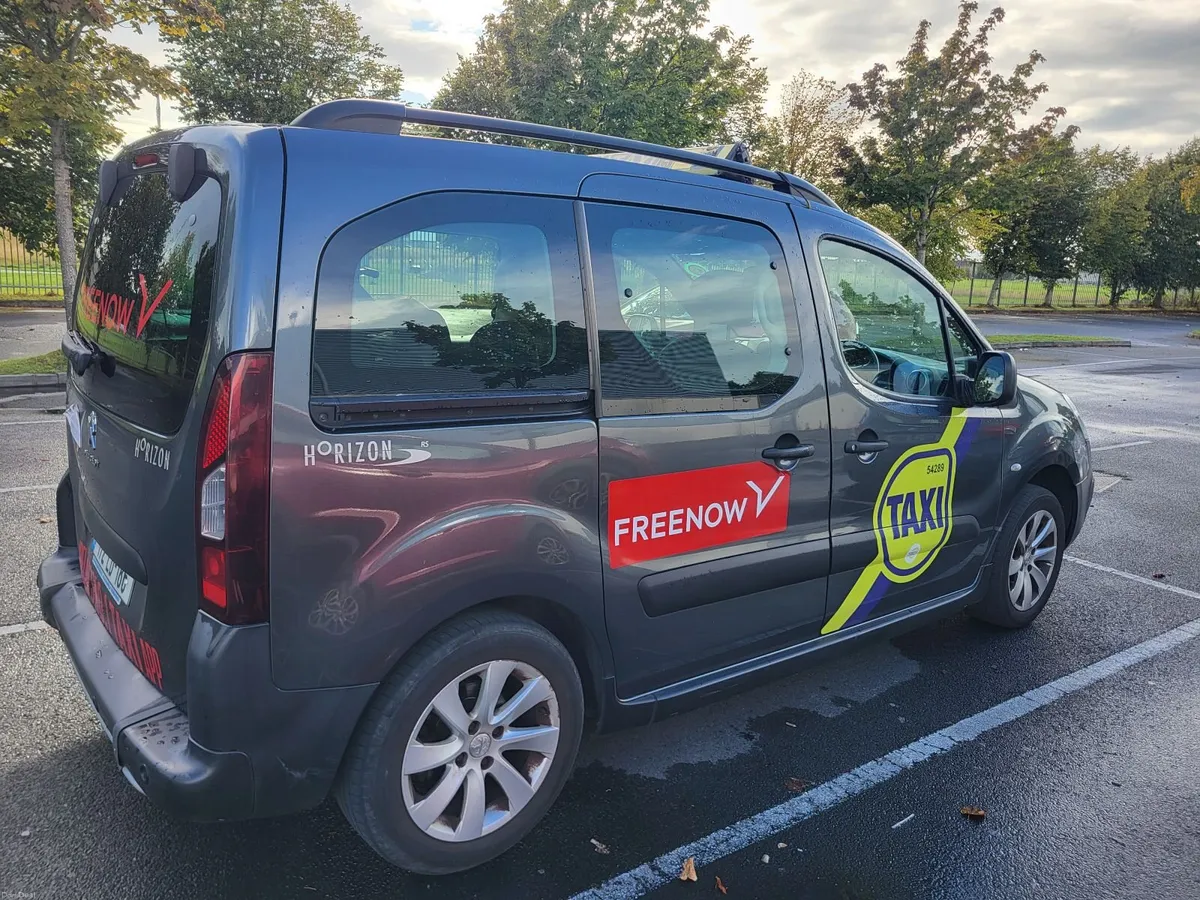 Peugeot Partner Tepee 2017 - Image 2