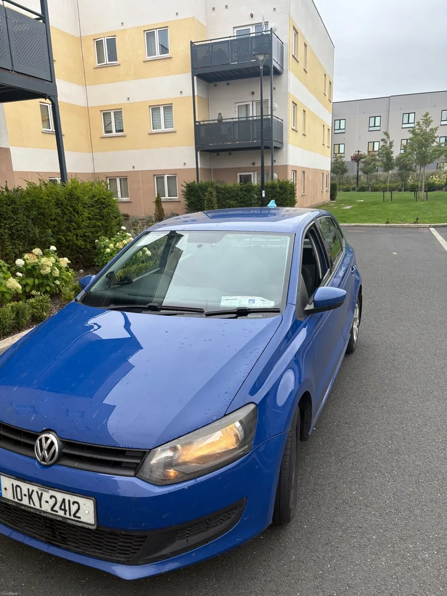 Volkswagen Polo 2010 - Image 2