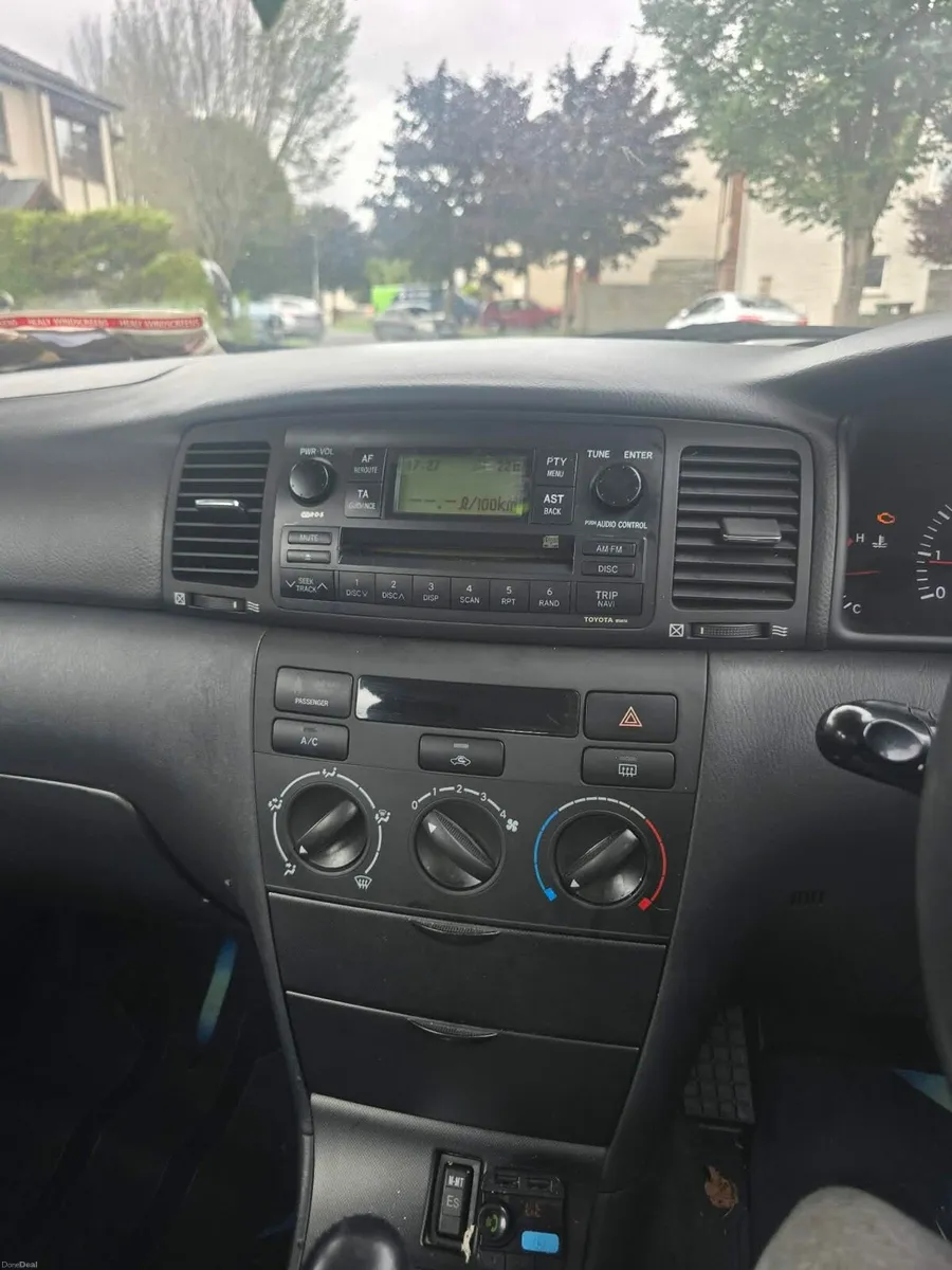 Toyota Corolla 1.4D AUTOMATIC NCT 12/27 TAX 2/27 - Image 6