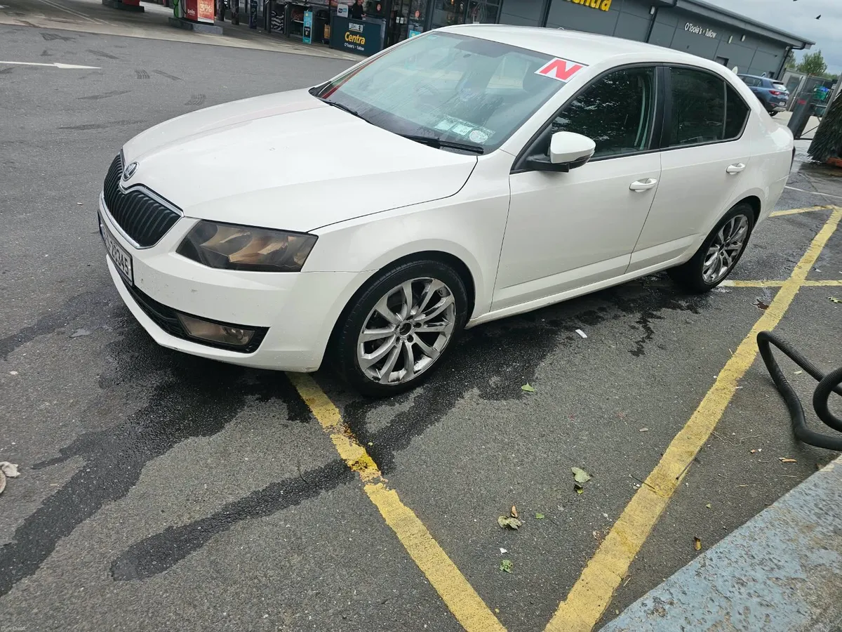 2015 Skoda Octavia Automatic - Image 2