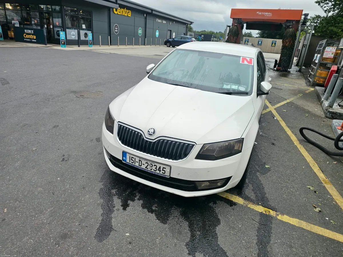 2015 Skoda Octavia Automatic - Image 3