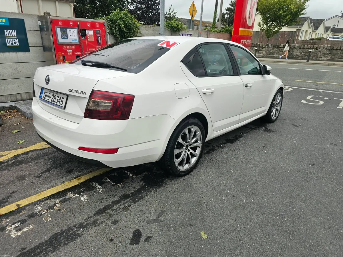 2015 Skoda Octavia Automatic - Image 5