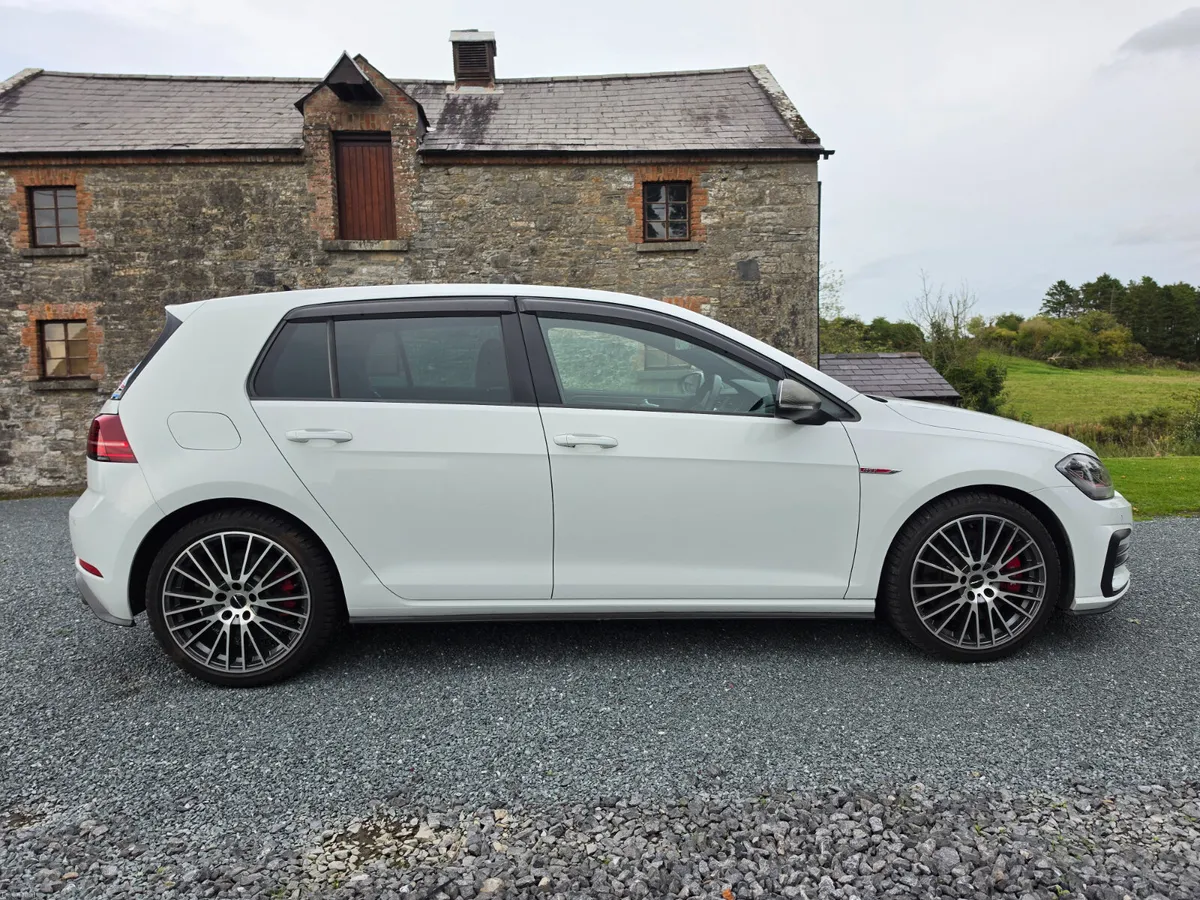 Volkswagen Golf gti ( Performance pack !!) - Image 4
