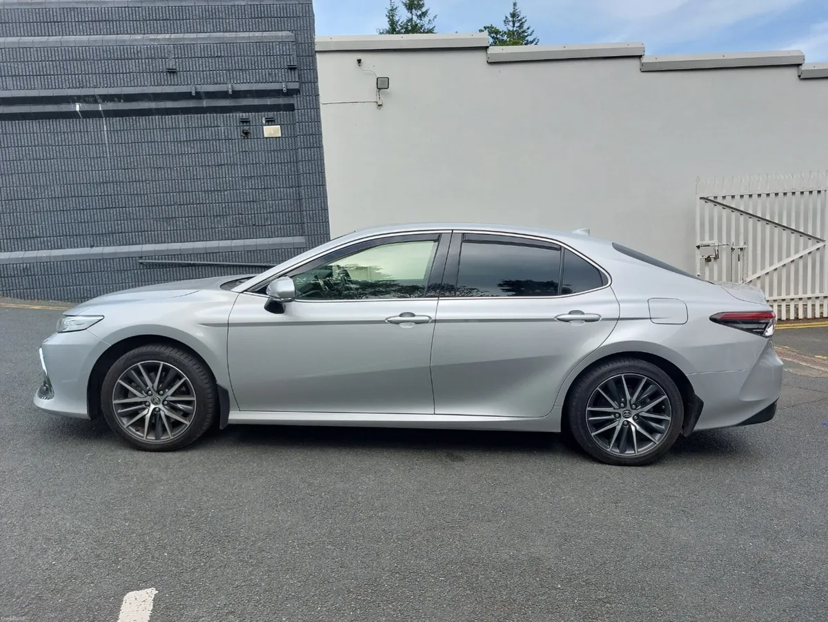 Toyota Camry 2022 PLATINUM IRISH CAR HIGH SPEC - Image 4