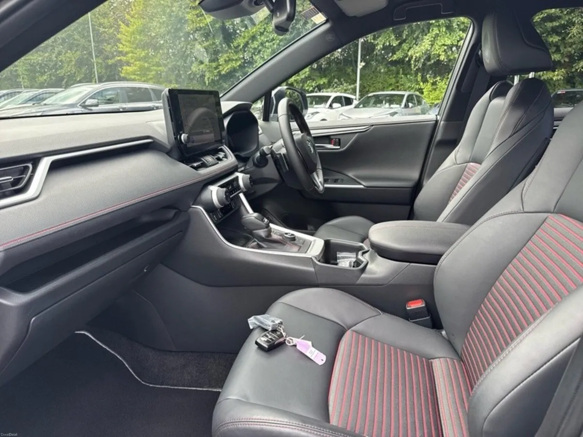 Toyota RAV4 RAV4 PHEV SPORT AWD - Image 6