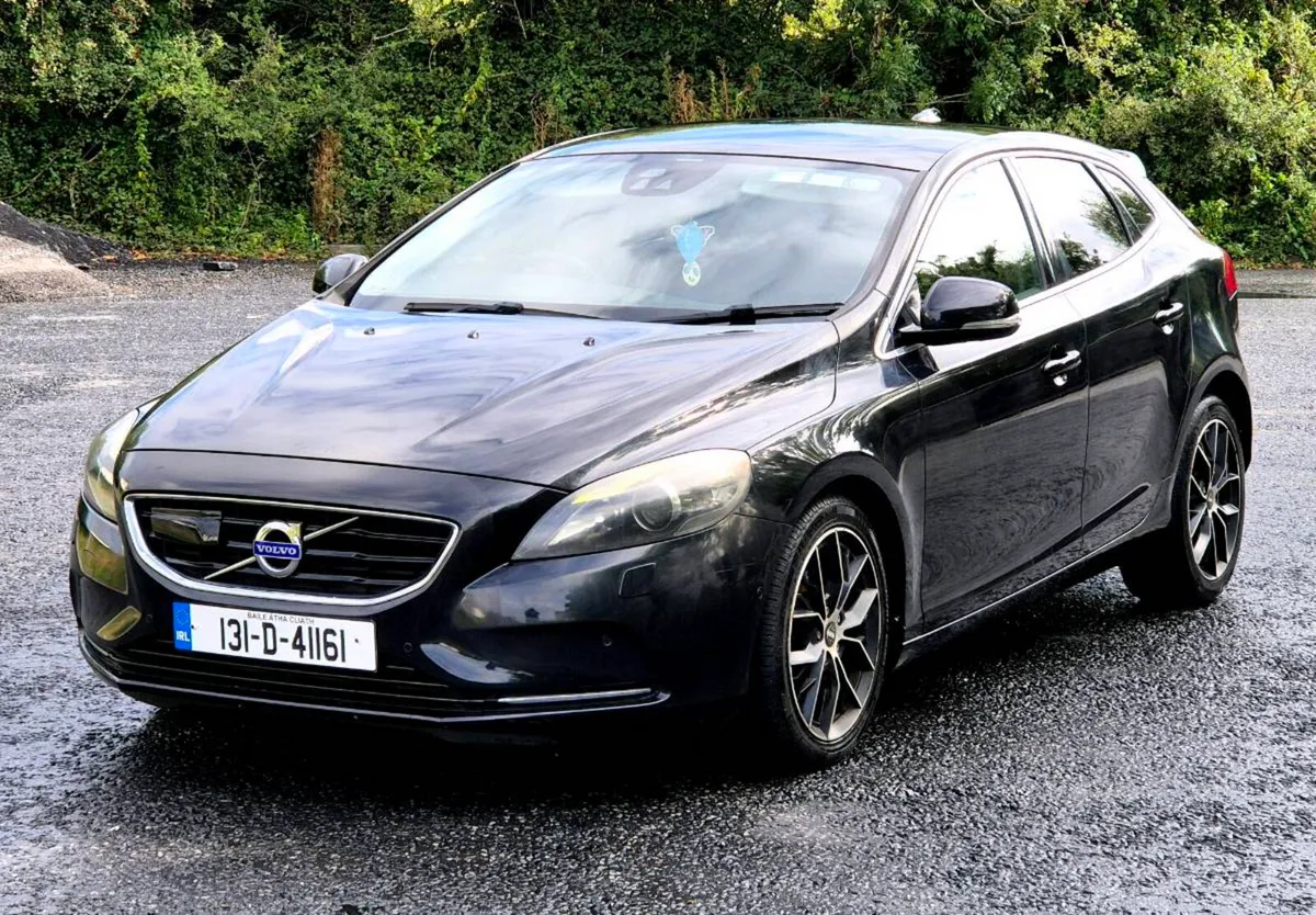 2013 Volvo V40 ▪︎ AUTOMATIC ▪︎ - Image 3