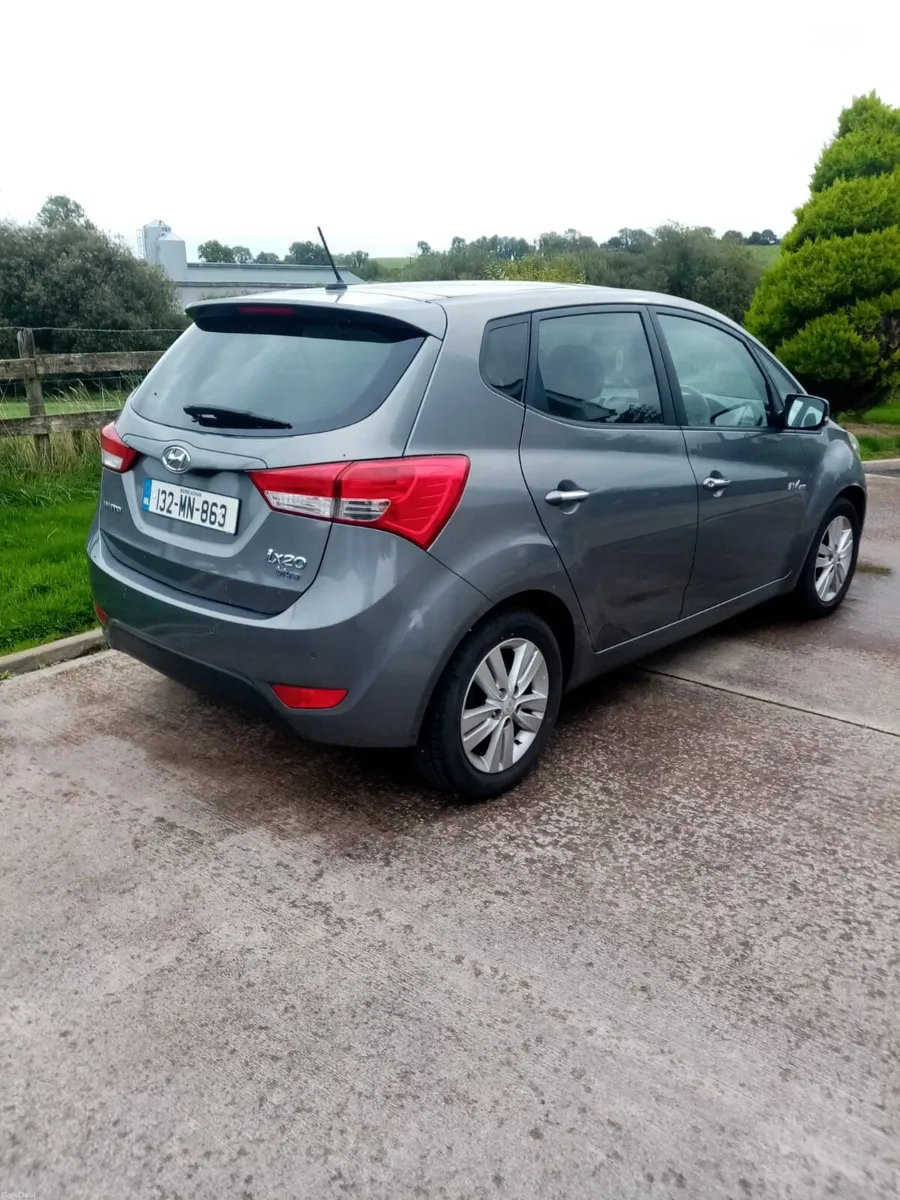 Car - Image 2