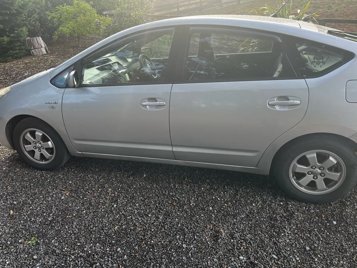 Prius for sale - Image 4