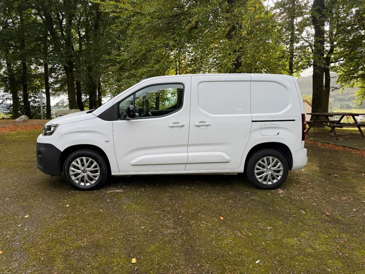 Citroen Berlingo 2023 - Image 3