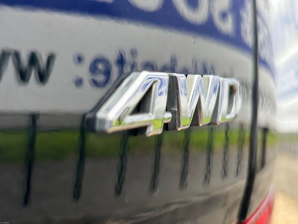 Hyundai Tucson EXE  4WD AUTOMATIC - Image 2