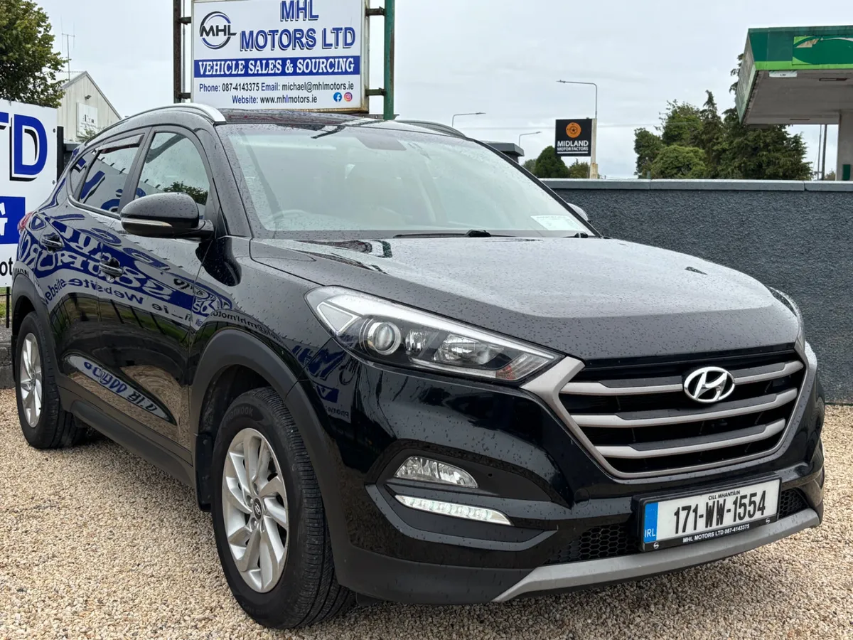 Hyundai Tucson EXE  4WD AUTOMATIC - Image 3