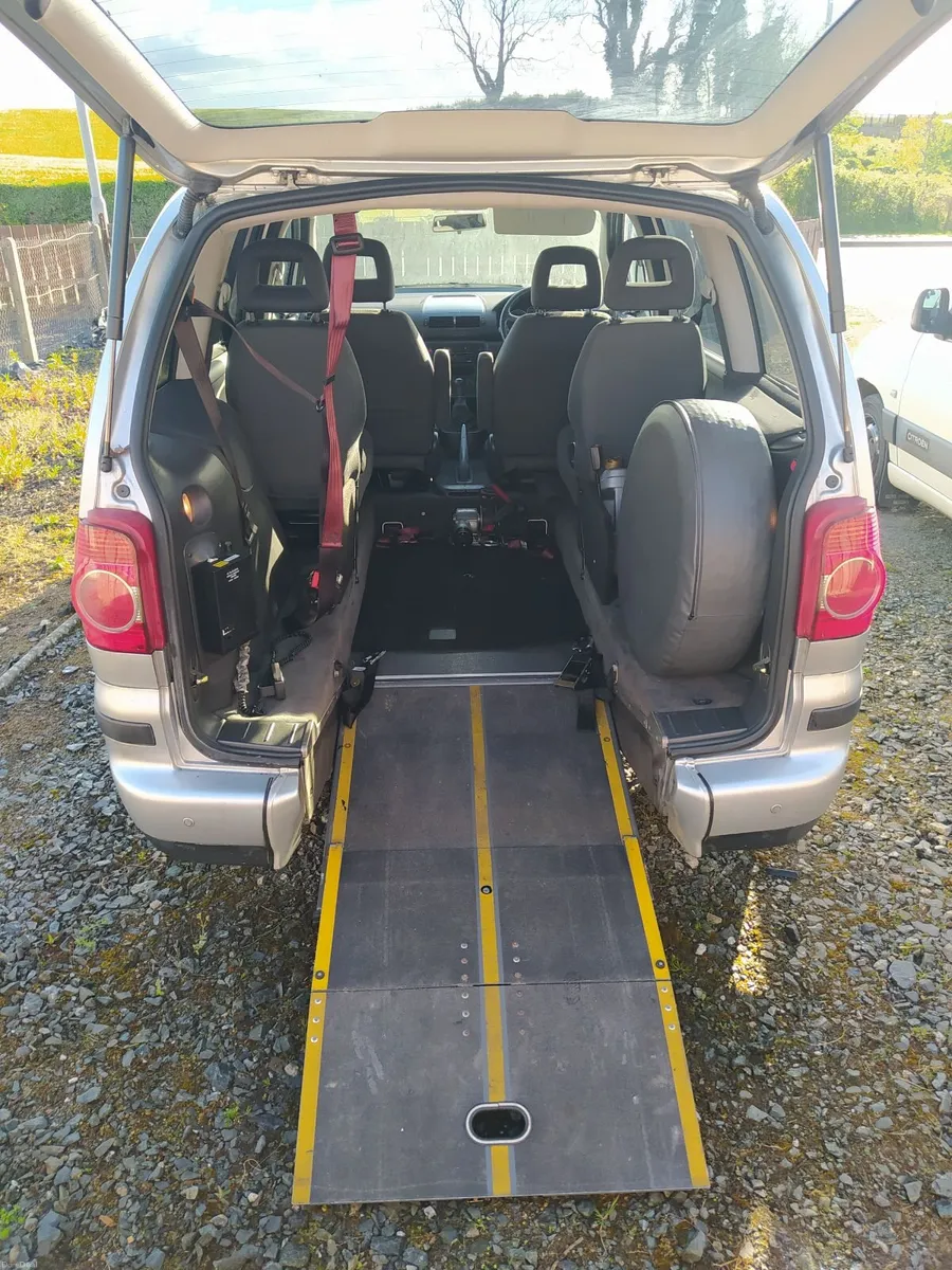 Volkswagen Sharan 2006 - Image 1