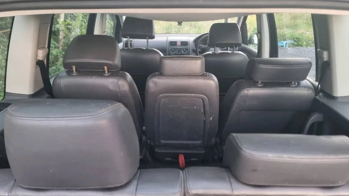 Vw touran 7 seater - Image 6