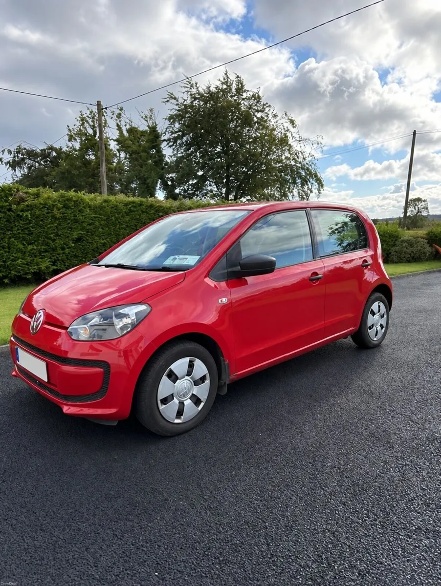 Volkswagen up! 2014 - Image 1