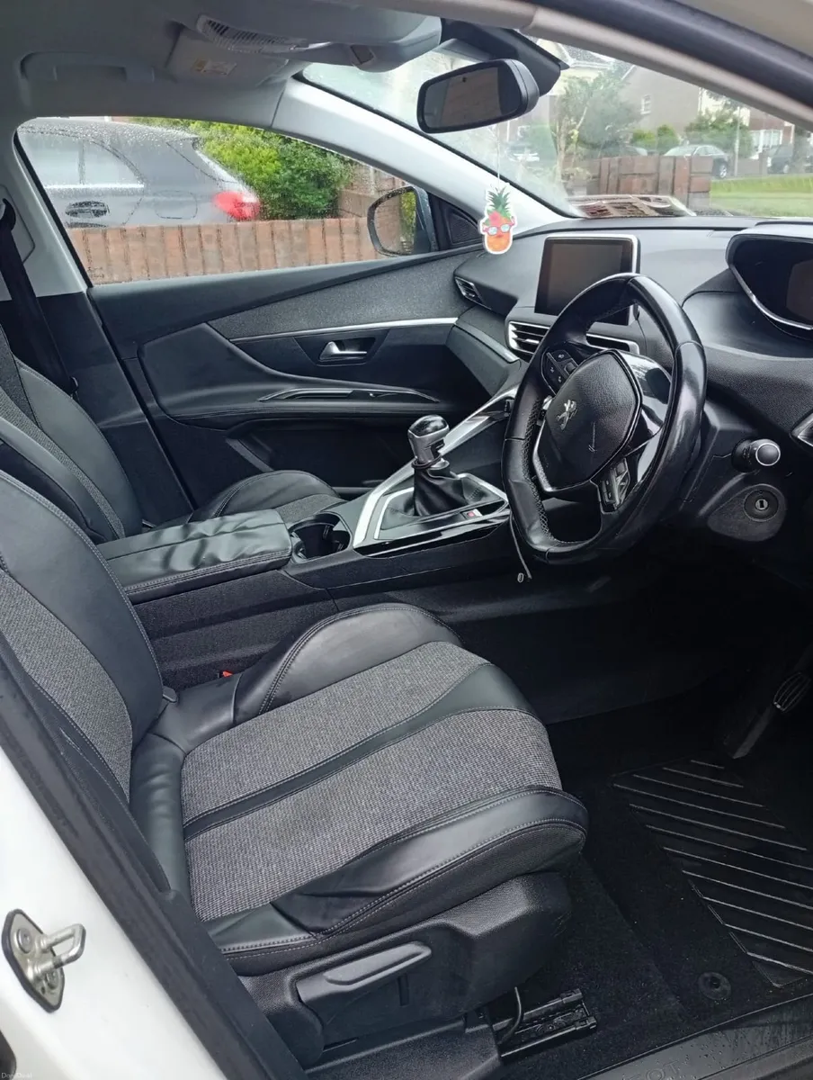 Peugeot 3008 2018 - Image 4