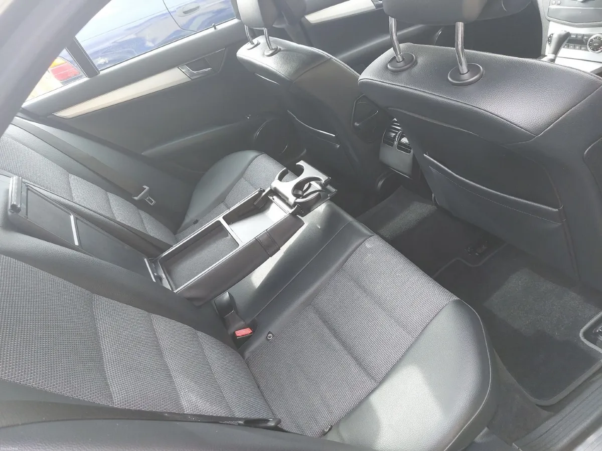 Mercedes-Benz C-Class 2008 - Image 6