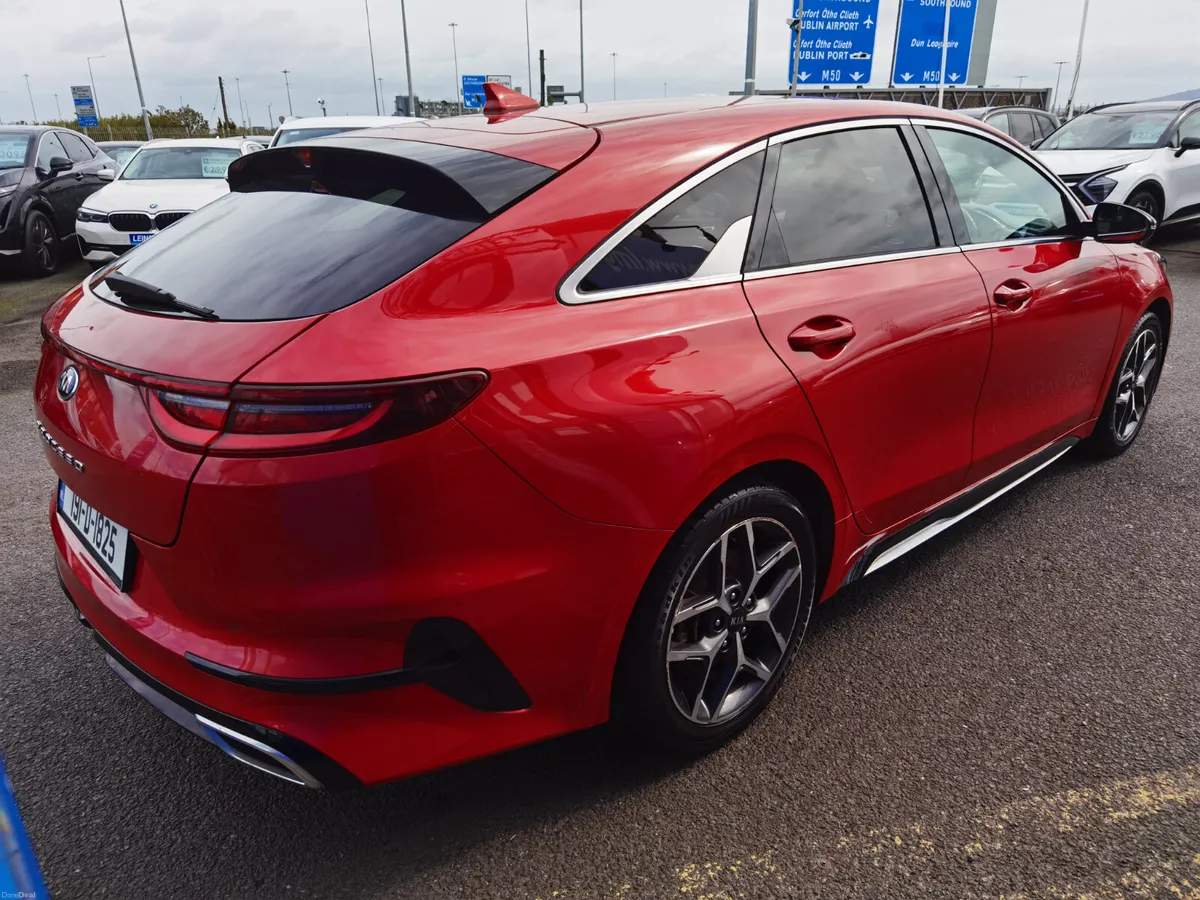 KIA PROCEED 1.4 GT LINE PETROL - Image 5