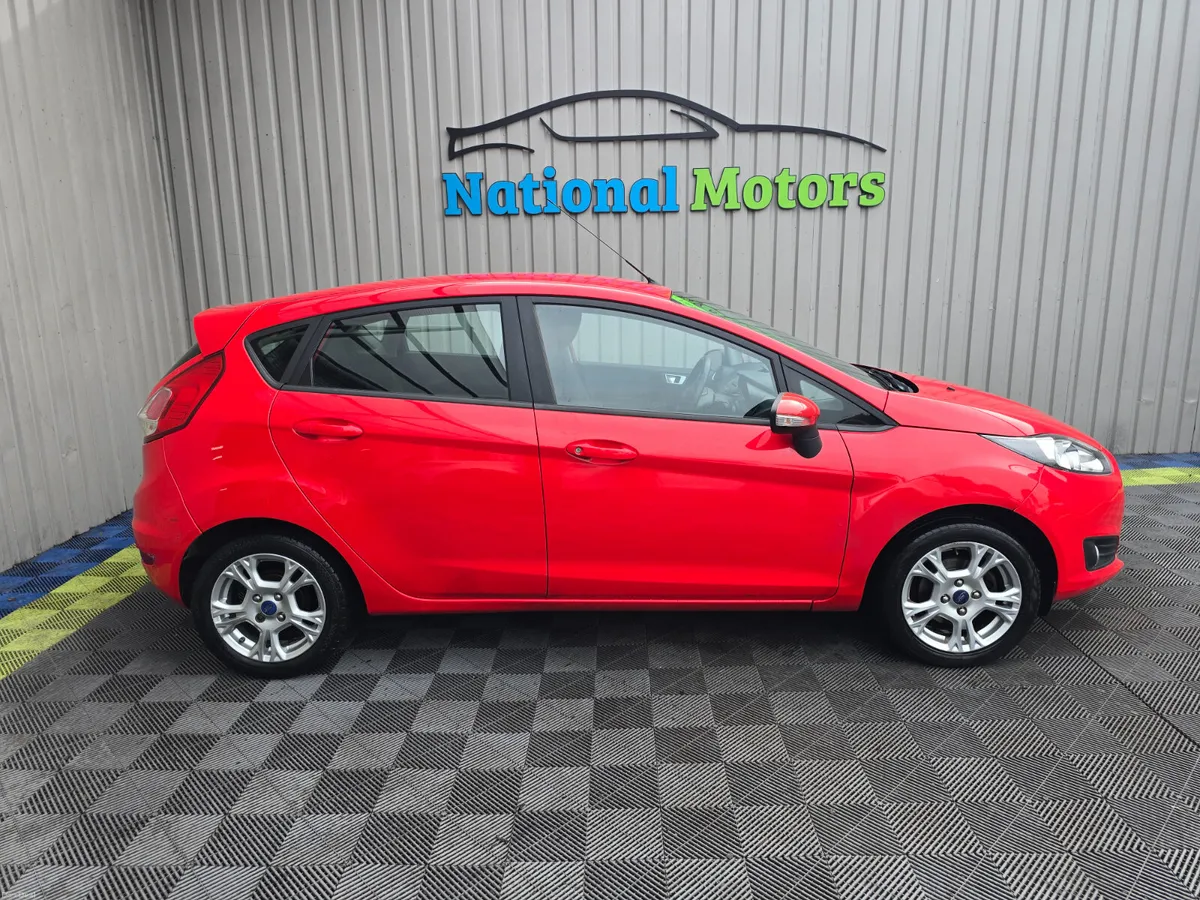 2017 Ford Fiesta ZETEC 1.0 Petrol - Image 2
