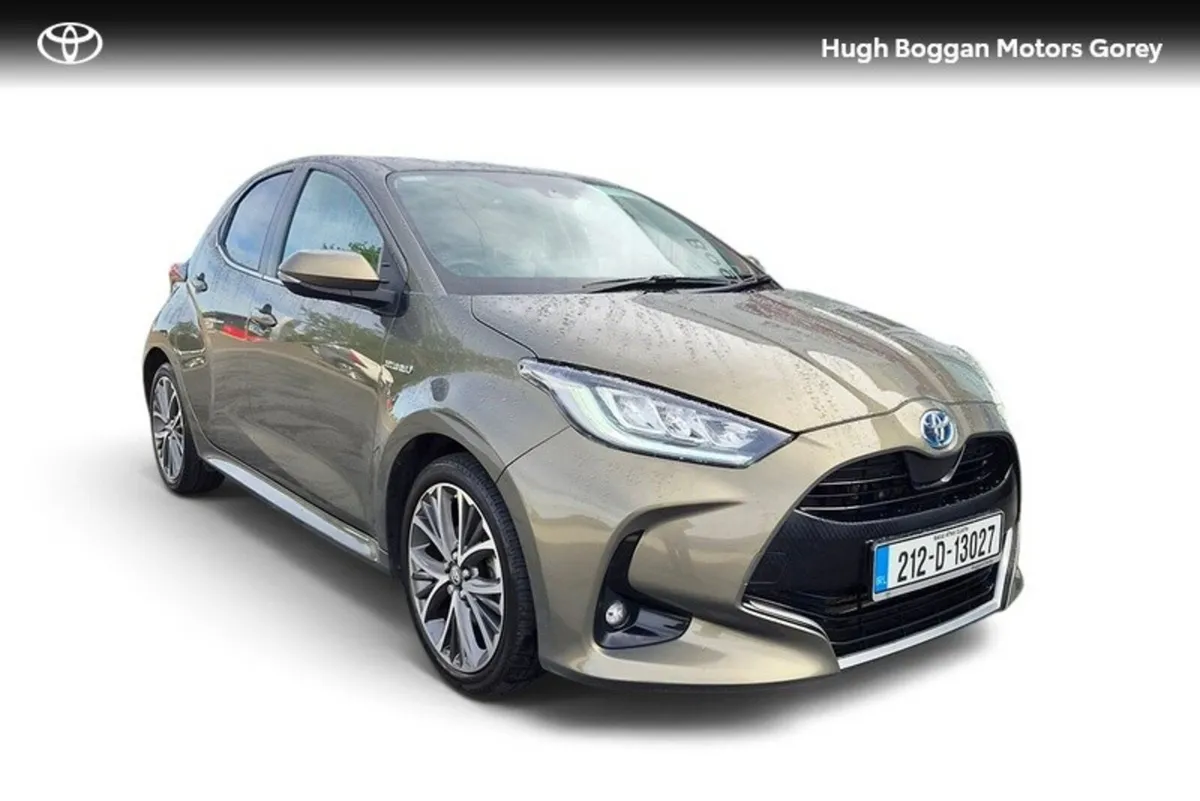 Toyota Yaris YARIS HYBRID PLATINUM - Image 1