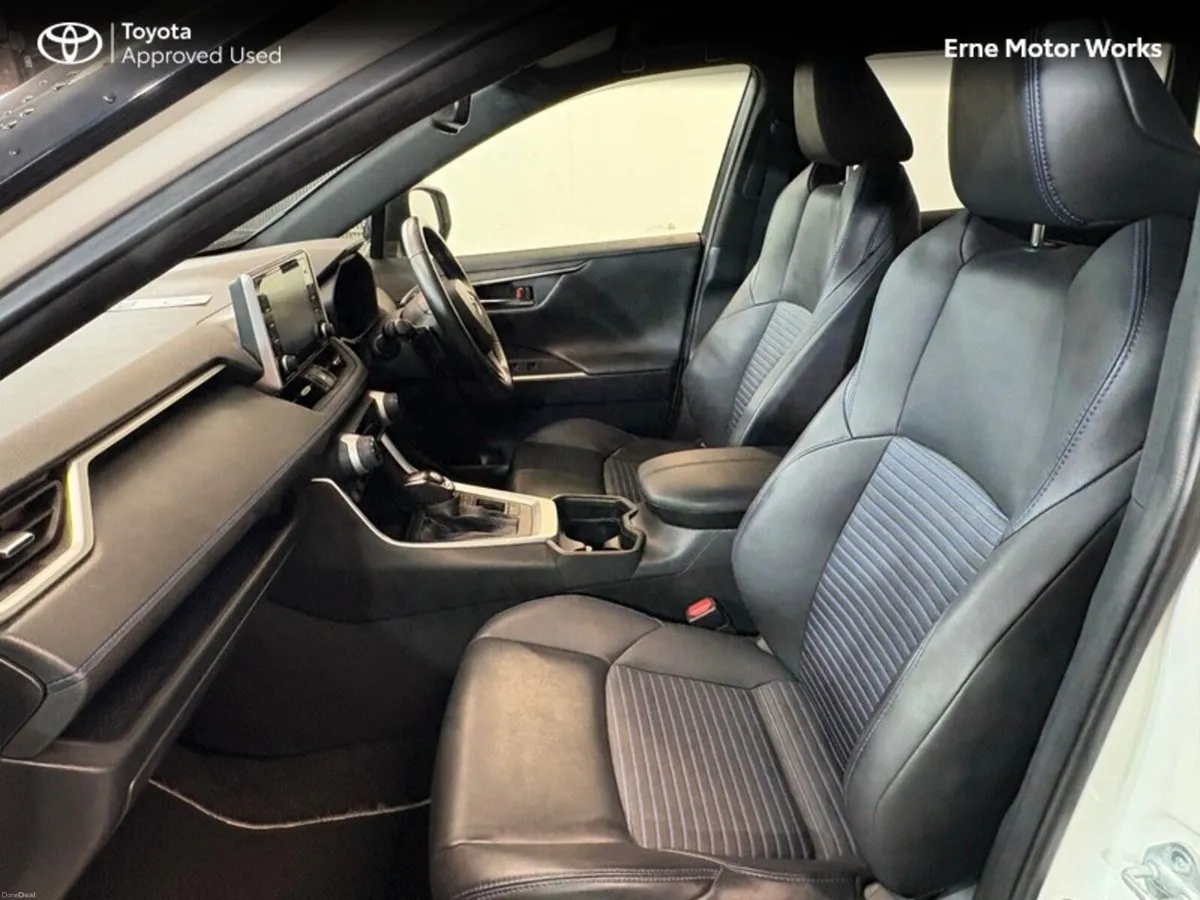 Toyota RAV4 RAV4 HYBRID SPORT - Image 6