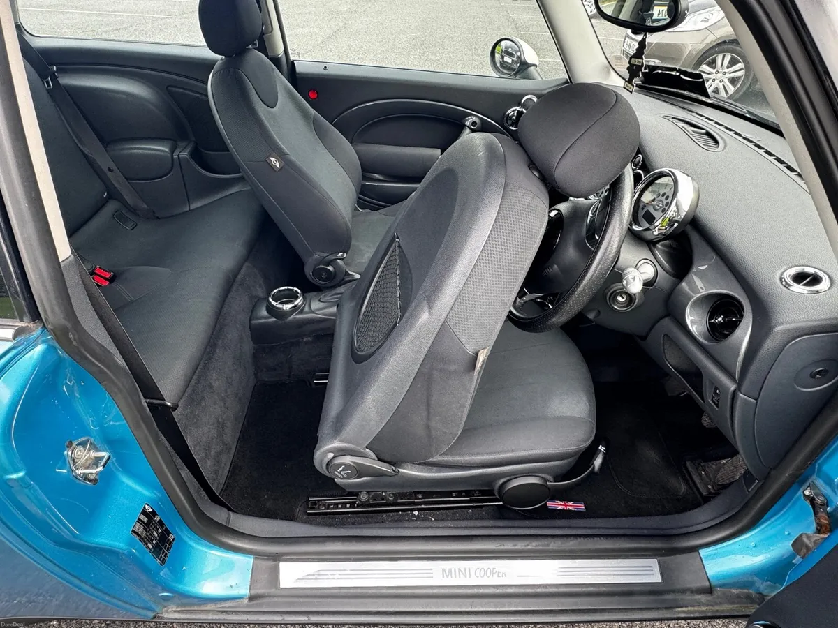 Mini Cooper 2004 - Image 5