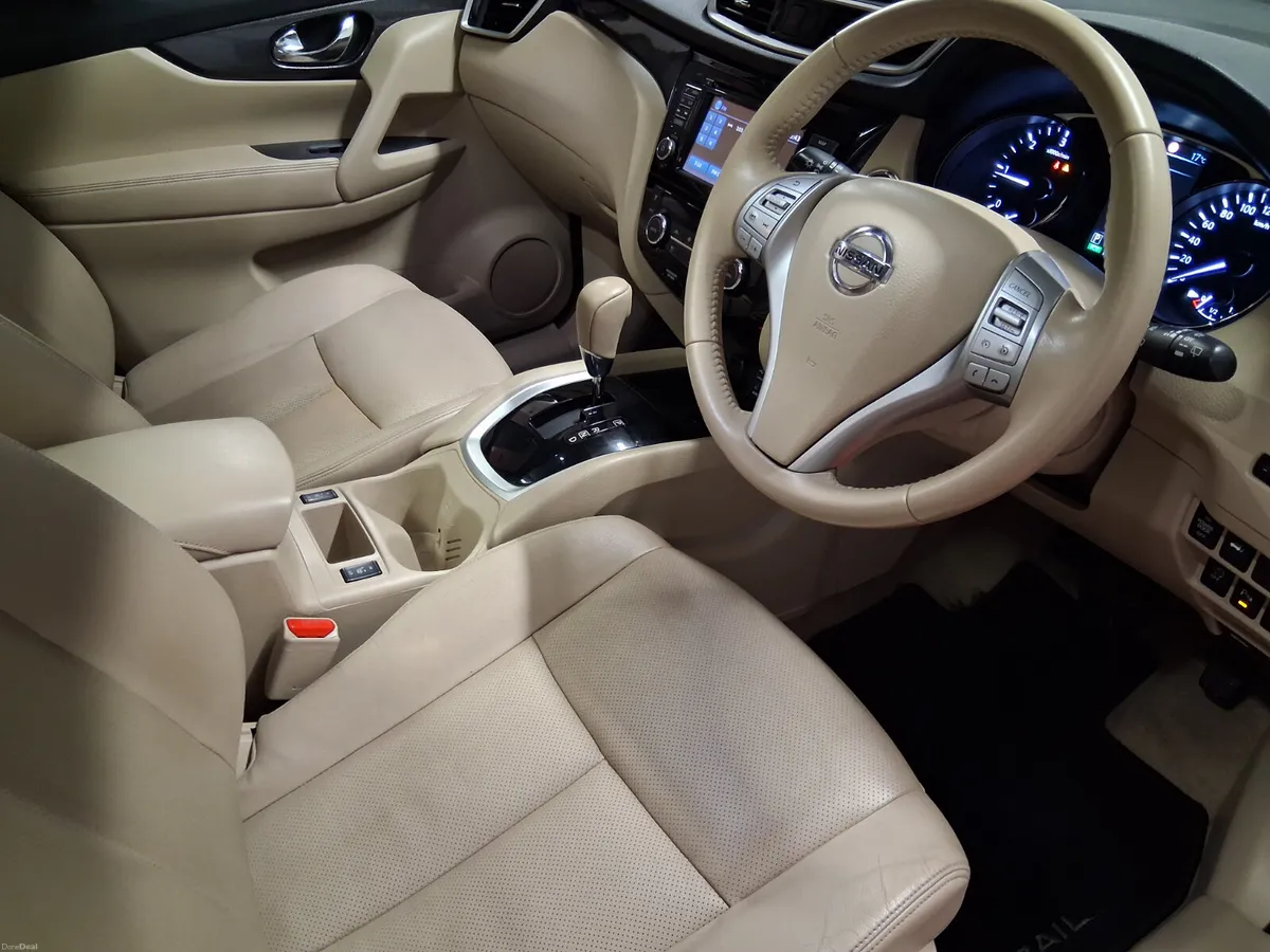 2016 Nissan X-Trail *AUTO-LEATHER* - Image 6