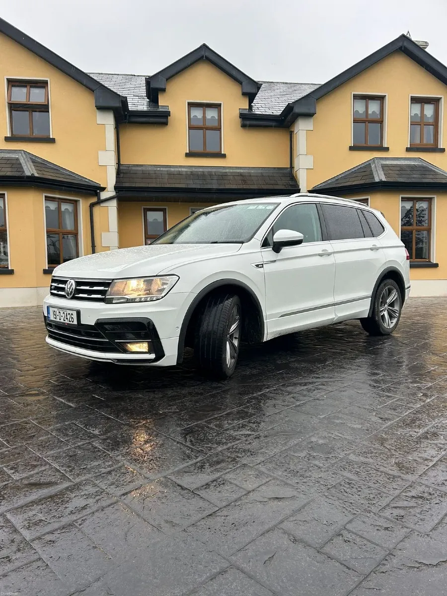 Volkswagen Tiguan 2019 - Image 2