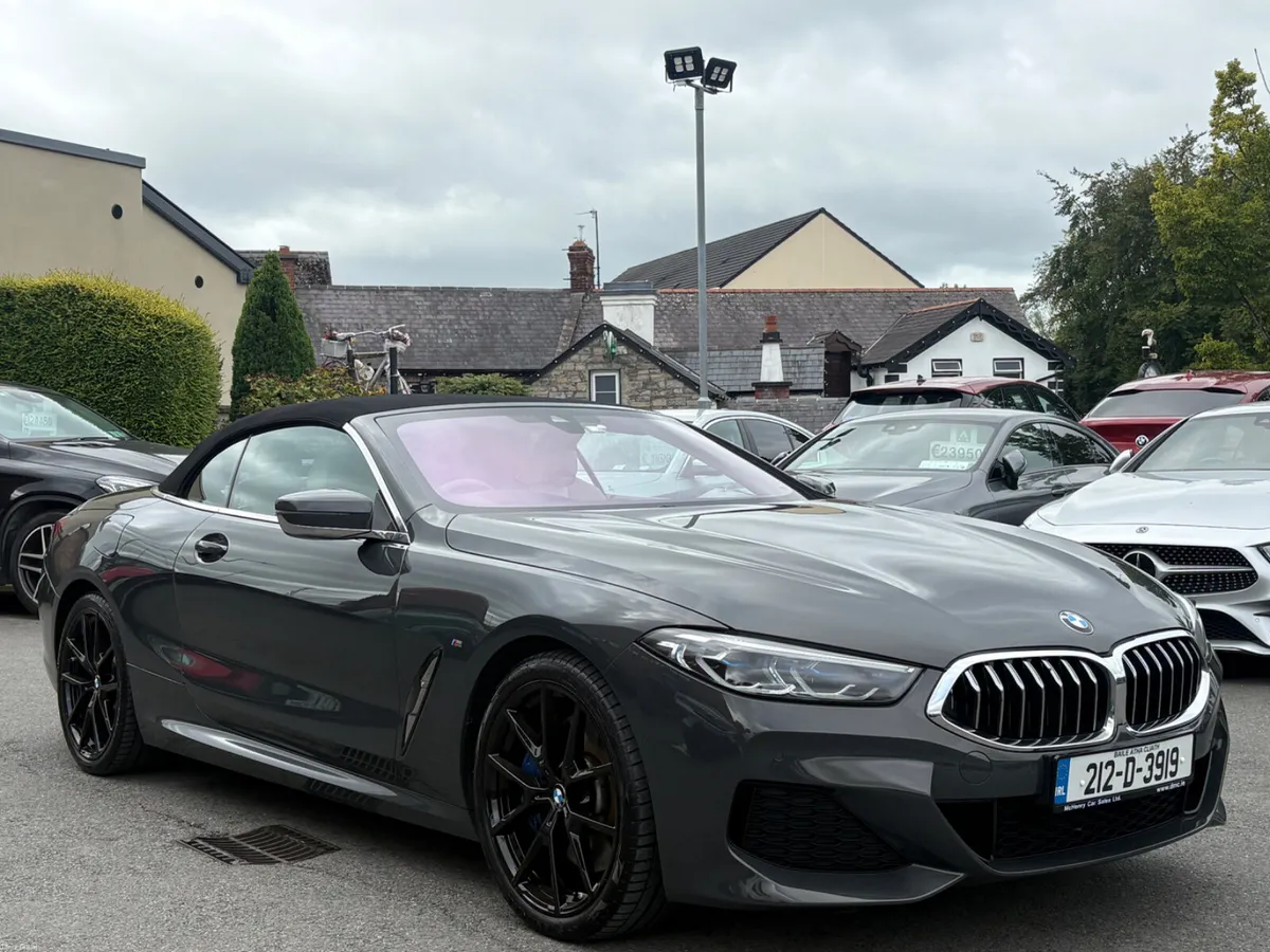 212 BMW 8 Series 840D X-Drive M-Sport Cabriolet - Image 4