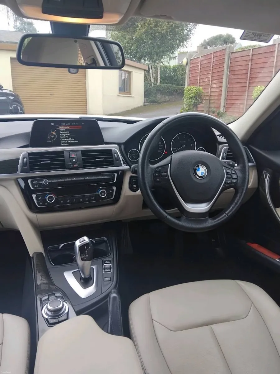 Car - Image 6