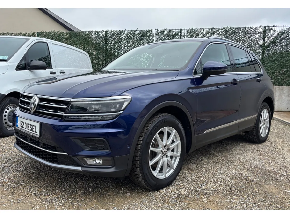 Volkswagen Tiguan 4-Motion Automatic 192 - Image 3