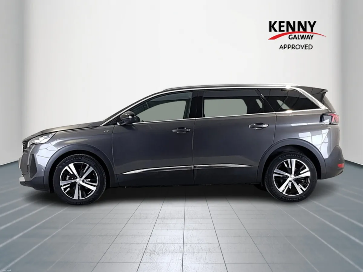 Peugeot 5008 *Deposit taken* GT 1.2 MHEV 136 EDCT - Image 4