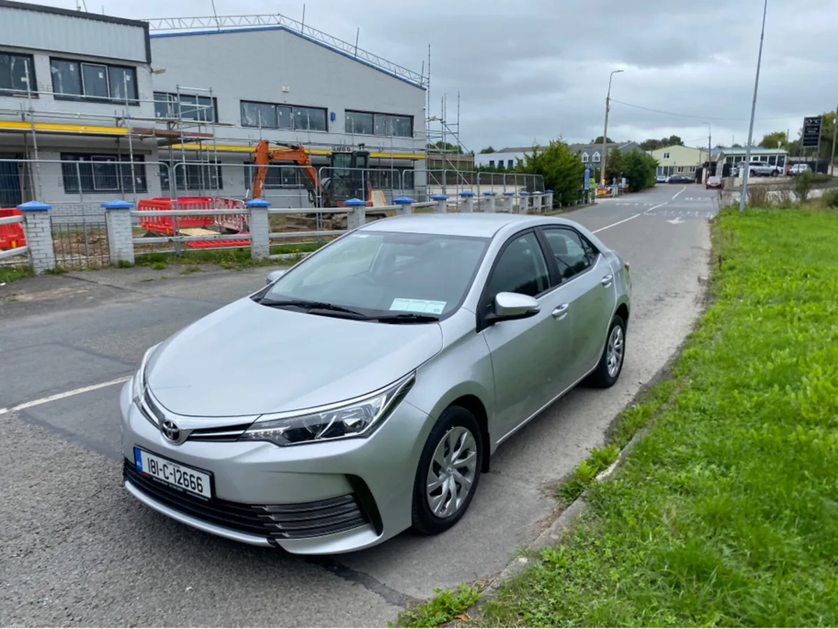 Toyota Corolla 1.33 TERRA 4DR - Image 2