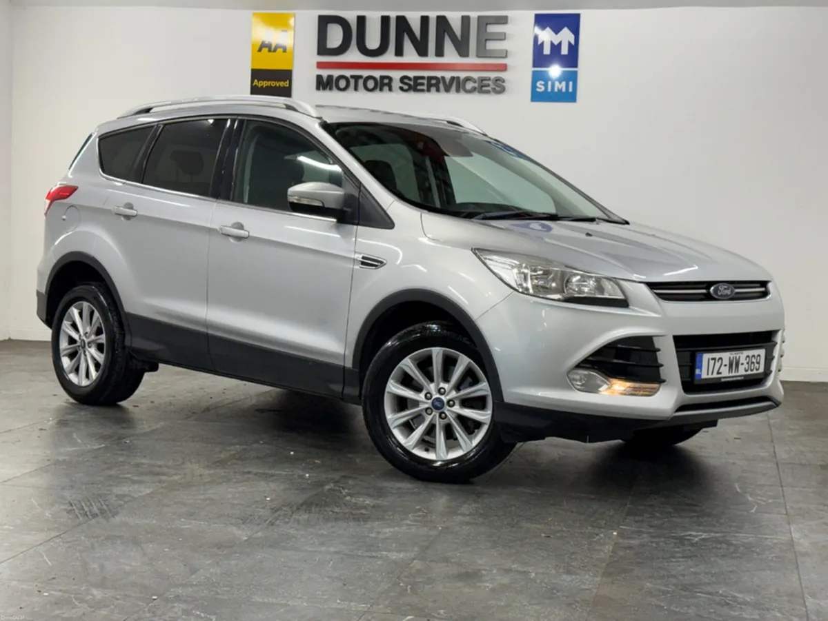 Ford Kuga **TITANIUM EDITION **MULTI SERVICE HISTO - Image 1