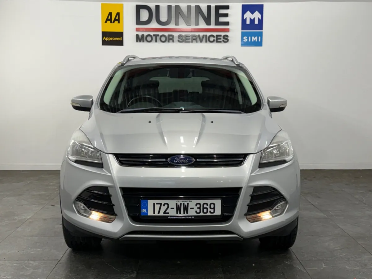 Ford Kuga **TITANIUM EDITION **MULTI SERVICE HISTO - Image 3