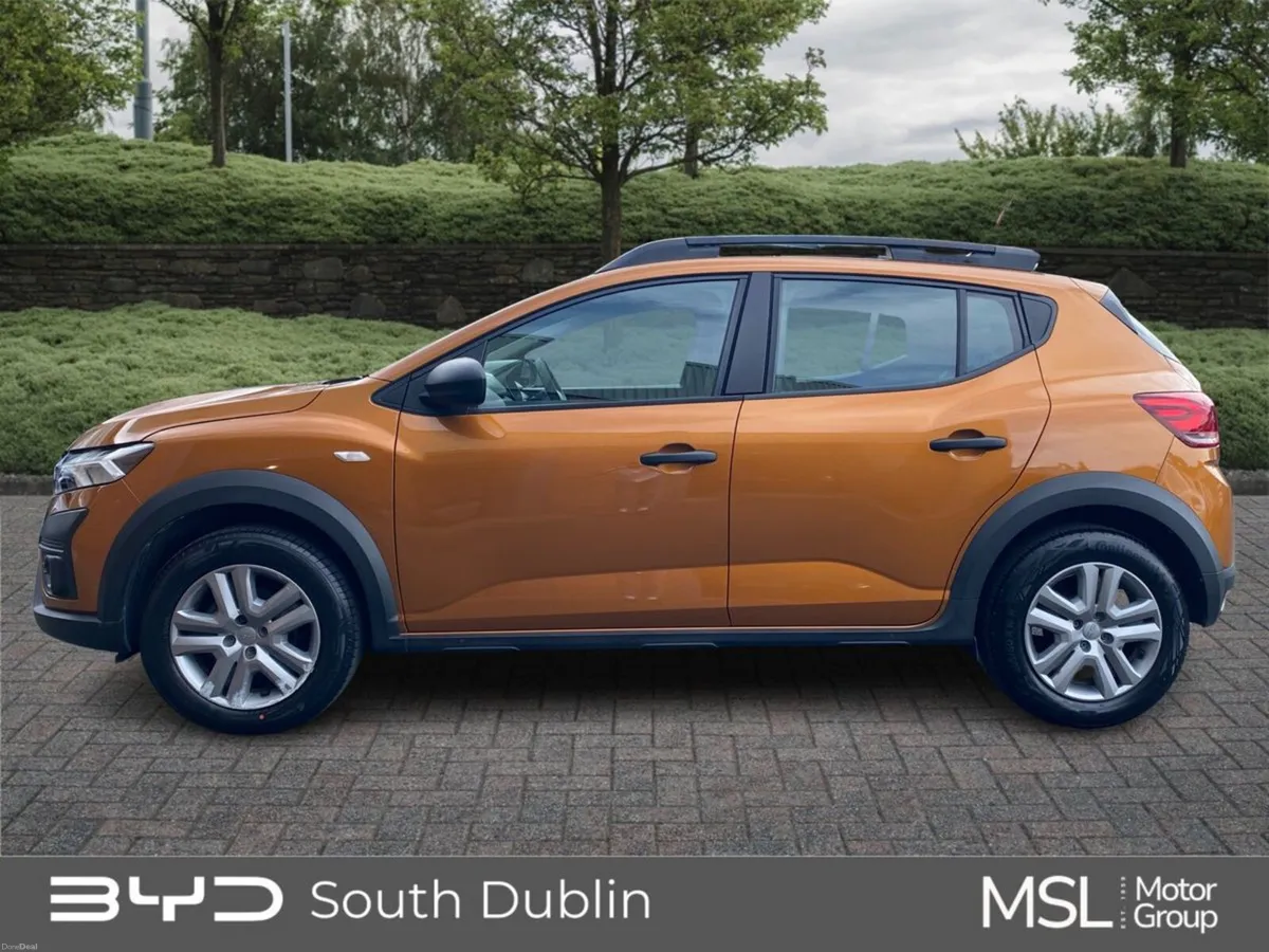 Dacia Sandero Stepway Essential Turbo Petrol - Image 6