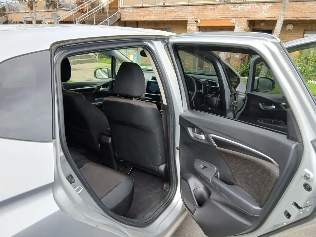Honda Fit 2015 - Image 5
