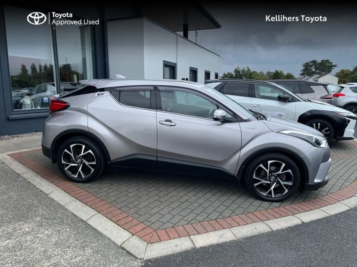 Toyota C-HR HYBRID ELECTRIC SPORT - Image 3