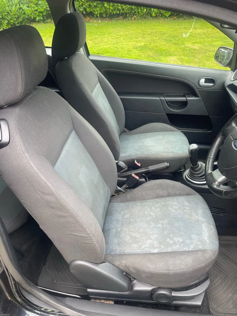Car - Image 5