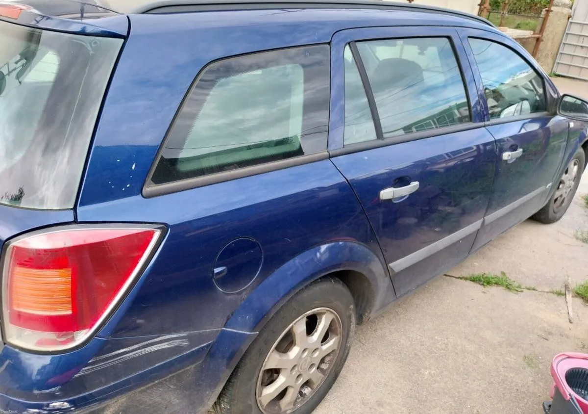 08 Vauxhall Astra - Image 4
