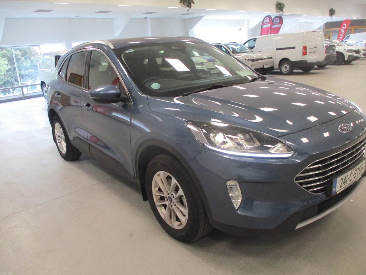 Ford Kuga Titanium PHEV 2024 - Image 6