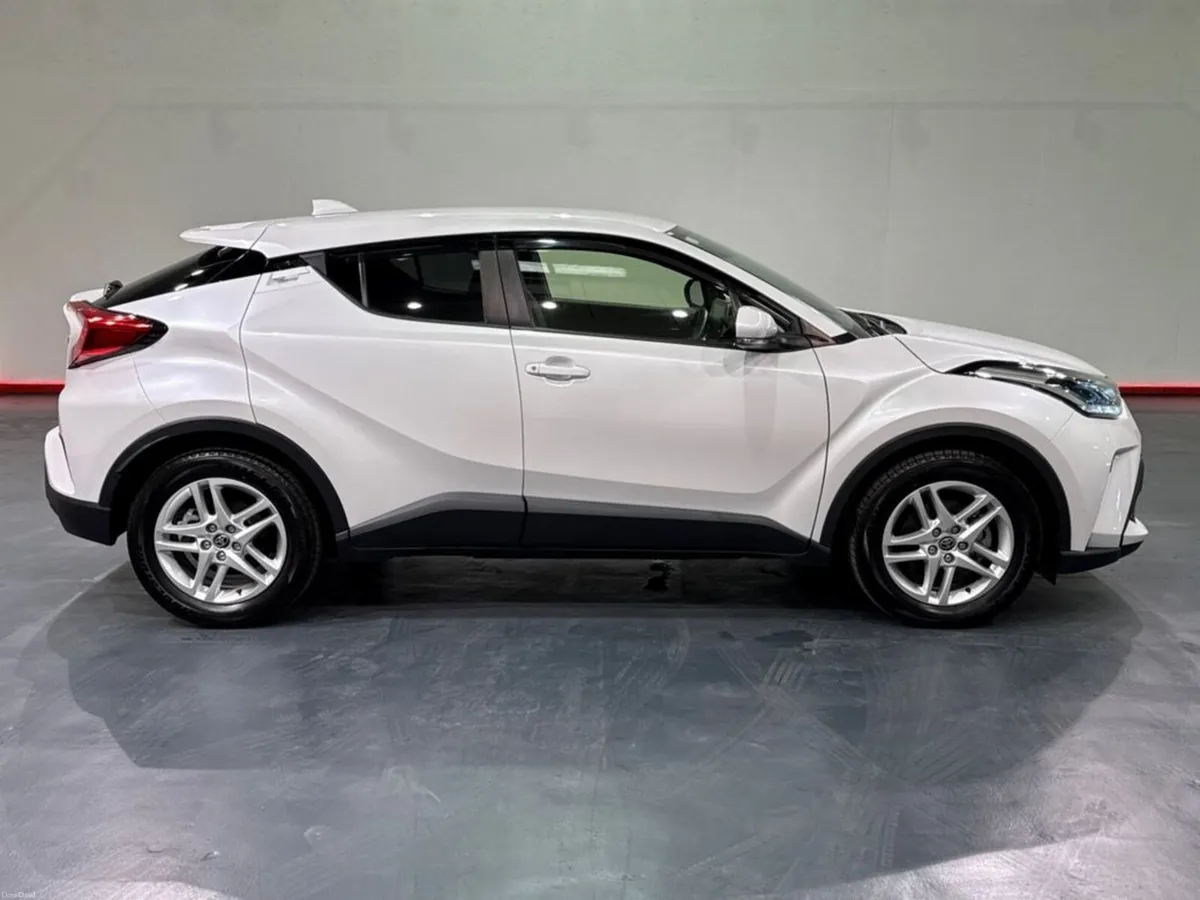 Toyota C-HR 1.8 HYBRID AUTOMATIC SUV - FACTORY ALL - Image 2