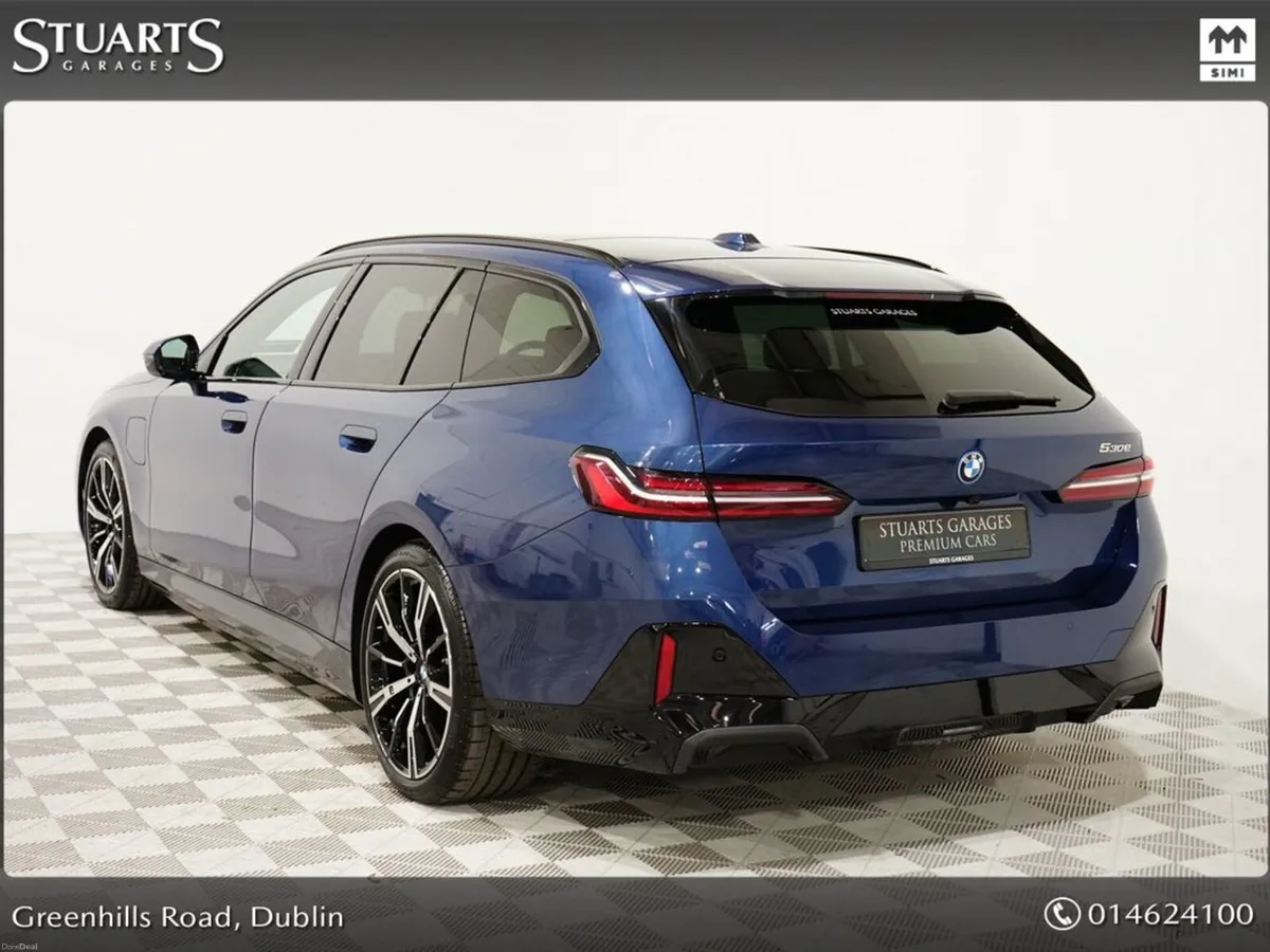 BMW 5-Series 252 REG: PANORAMIC ROOF, COMFORT PACK - Image 2
