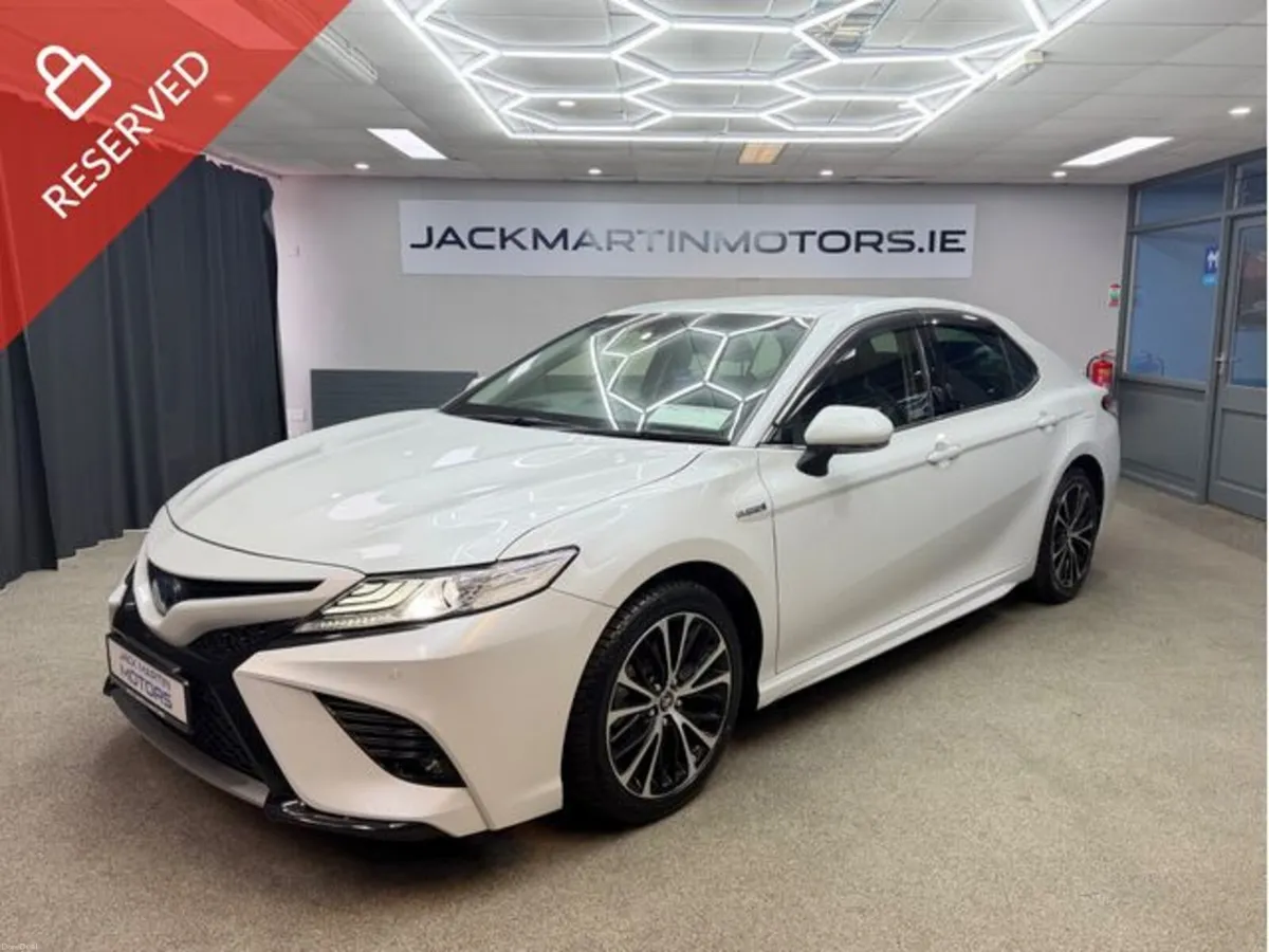 Toyota Camry WS Heated Seats Heads Up Display **De - Image 1