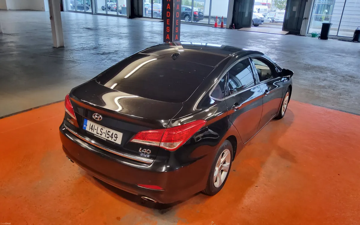 Hyundai i40 2014 - Image 2