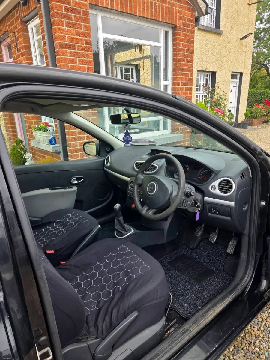 Renault Clio ( new nct ) ( low milage ) - Image 6