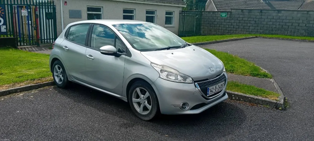 2014 Peugeot 208 1.2 Vti nct 1/27 V/low klms - Image 2