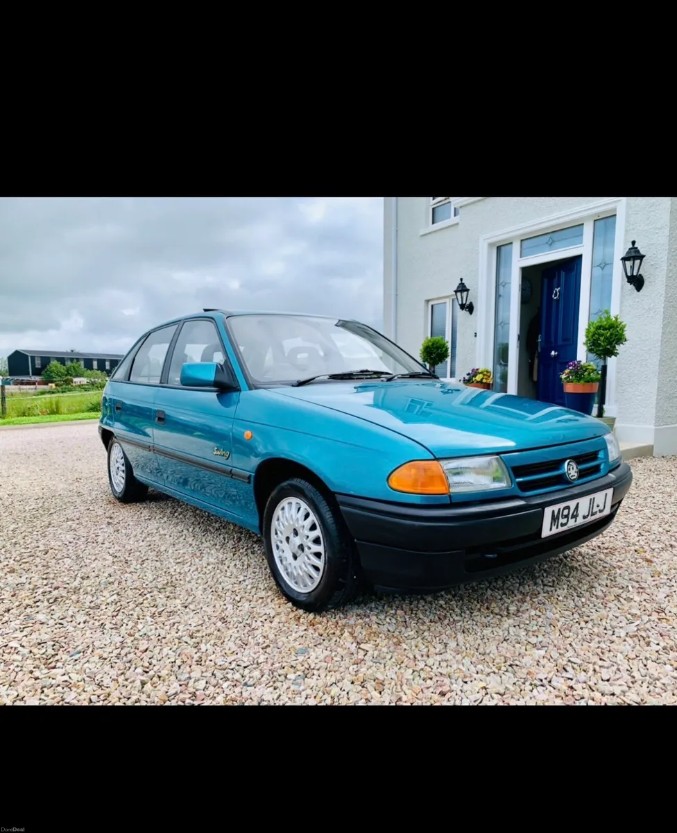 Vauxhall Astra - Image 1