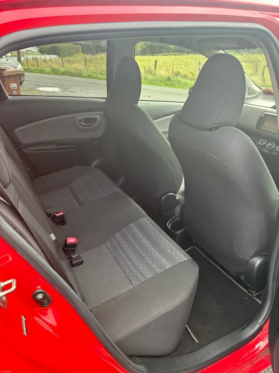 Toyota Yaris - Image 6