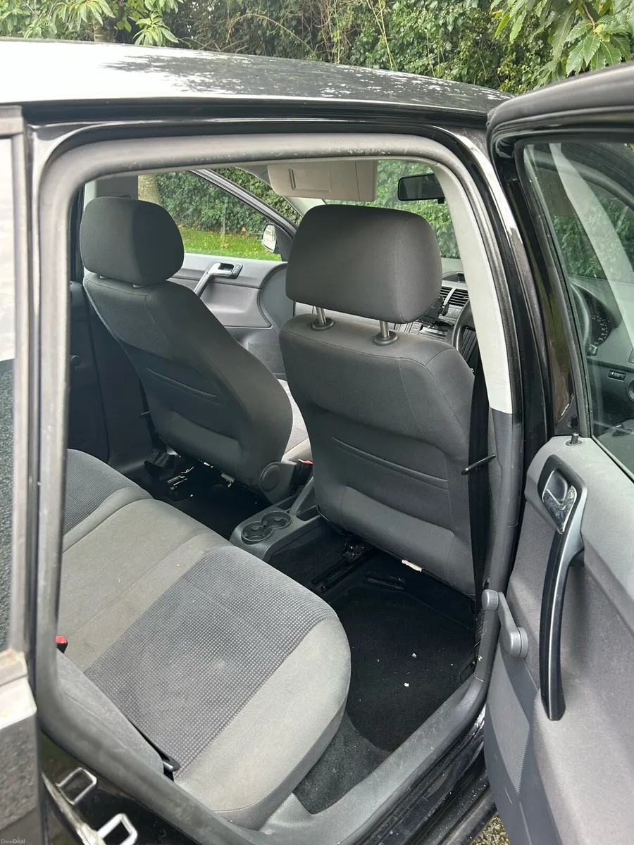 Car - Image 5
